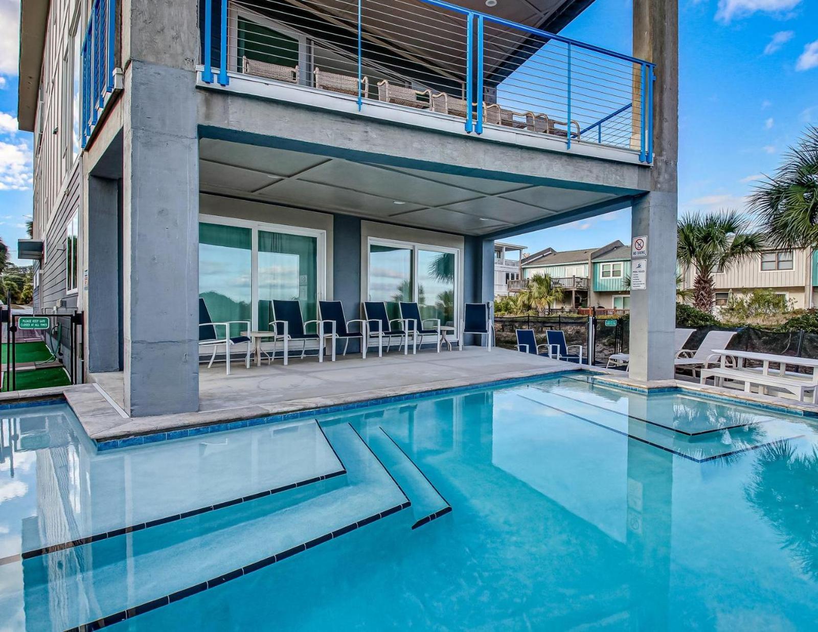 Ocean View Modern Main image 2